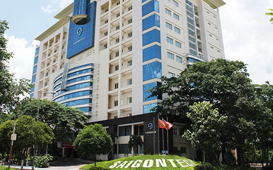 Ngân hàng bất ngờ rao bán cả tòa nhà của trường SaigonTech để thu hồi nợ - Ảnh 1.