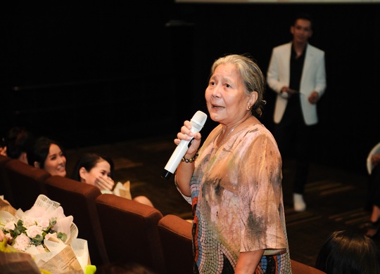 NSƯT Lê Thiện tố vì đạo diễn Nguyễn Phương Điền mà bà bị nhấn nước - Ảnh 2.