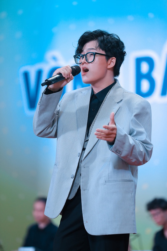 10 thí sinh vào chung kết Giọng hát hay Hà Nội 2020 - Ảnh 4.