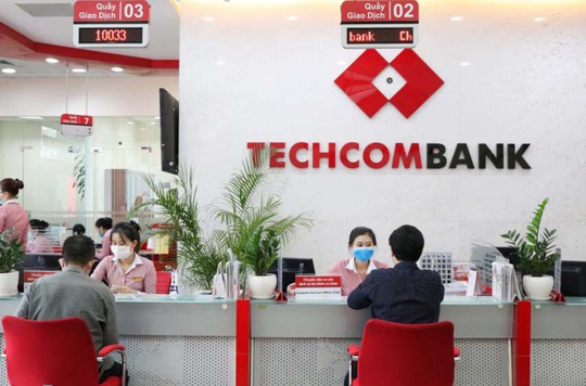 Techcombank: 27 năm đồng hành cùng khách hàng vượt trội - Ảnh 1.