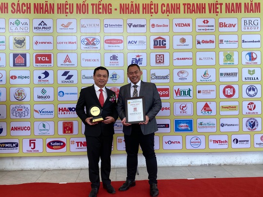 Phương Trang vào Top 20 nhãn hiệu nổi tiếng nhất Việt Nam - Ảnh 2.