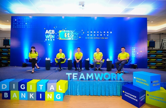 ACB WIN 2020 nhận bài dự thi chủ đề Xã hội không tiền mặt - Ảnh 1.