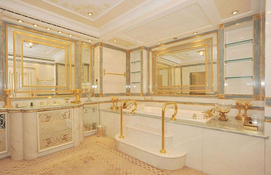 Những phòng tắm xa xỉ bậc nhất thế giới - Ảnh 7.