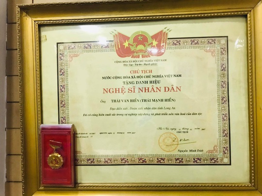 Mai Vàng nhân ái thăm NSND Thái Mạnh Hiển và GS-NGƯT Nguyễn Văn Đời - Ảnh 2.