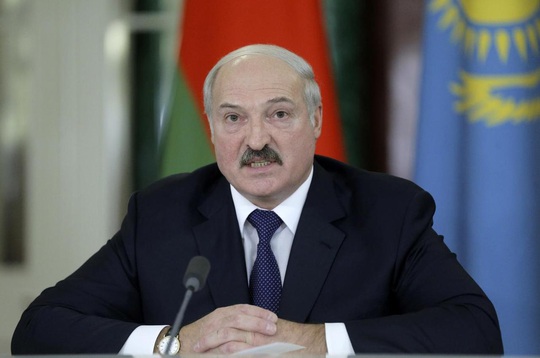 Thủ lĩnh đối lập Belarus lên tiếng về chuyện xé hộ chiếu - Ảnh 3.