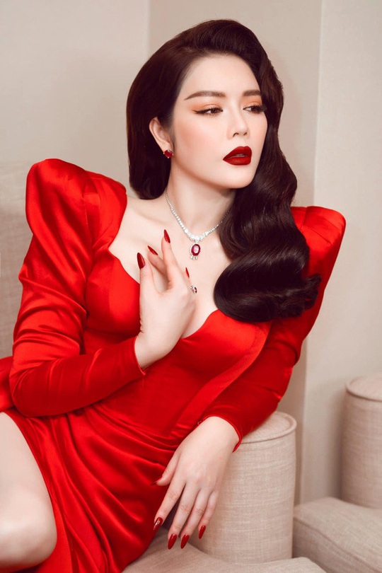 Lệ Quyên - Lý Nhã Kỳ:  Hột xoàn là chị, em là kim cương - Ảnh 5.