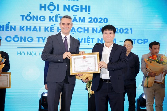 Sanofi Việt Nam nhận bằng khen của Bộ Y tế - Ảnh 1.