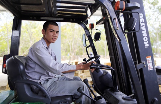 TP HCM cần khoảng 300.000 chỗ làm việc - Ảnh 1.