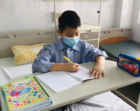 Hướng dẫn mới nhất của Bộ GD-ĐT về điều chỉnh kế hoạch dạy học ứng phó Covid-19 - Ảnh 1.