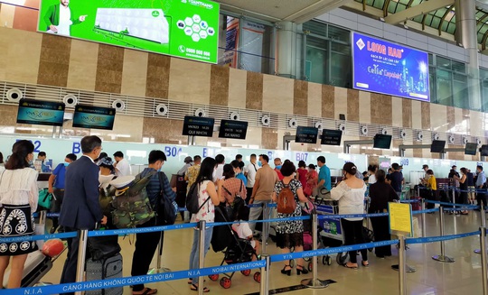 Cục Hàng không: Không đóng cửa sân bay Nội Bài - Ảnh 1.