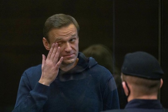 Chính trị gia đối lập Nga Alexei Navalny bị kết án gần 3 năm vì tội gì? - Ảnh 1.