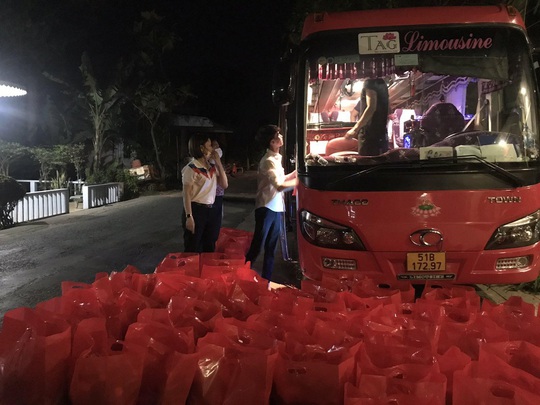 Nova Group tặng quà Tết cho hộ nghèo huyện Hồng Ngự, Đồng Tháp - Ảnh 2.