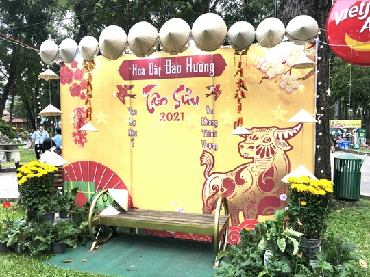 Khai mạc Hội Hoa Xuân Tân Sửu tại công viên Tao Đàn - Ảnh 2.