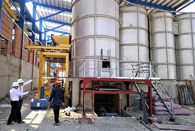 Nhà máy rác xây xong đóng cửa nằm chờ - Ảnh 1. Nhà máy rác xây xong đóng cửa nằm chờ - Ảnh 1.