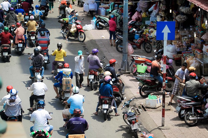 Vỉa hè quận 1... như chưa hề có cuộc ra quân!