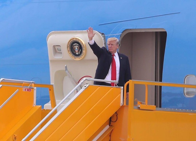 APEC 2017: Tổng thống Mỹ rời Đ