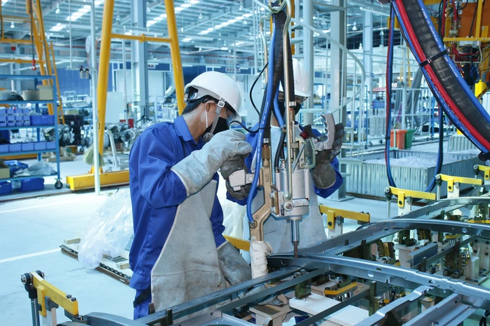 Vì sao năng suất lao động Việt Nam thấp nhất khu vực? - Ảnh 2.