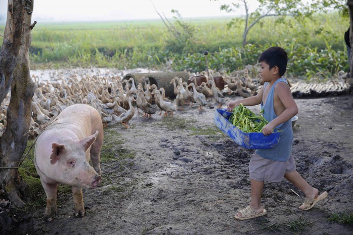 Khi con là nhà: Xúc động tình phụ tử! - Ảnh 1.