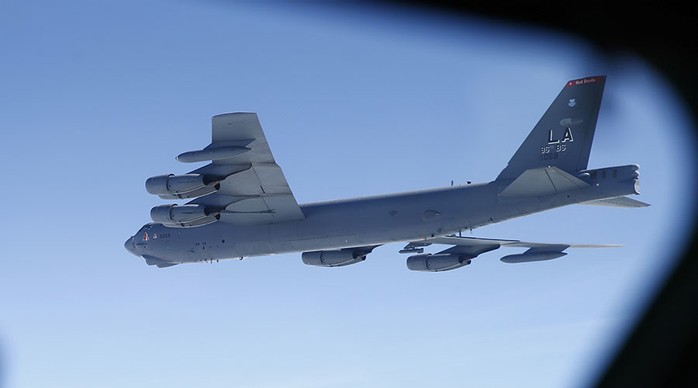 Máy bay Nga chạm trán B-52 Mỹ trên biển Baltic - Ảnh 2.