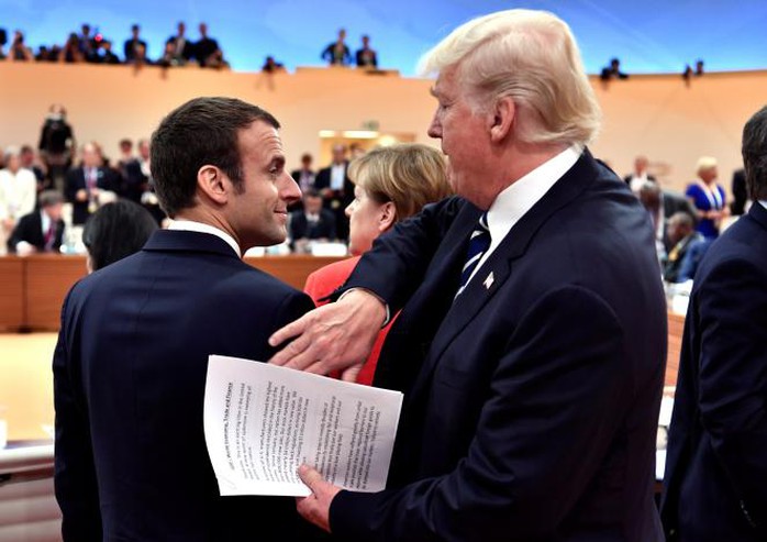 Đằng sau tình huynh đệ Trump - Macron - Ảnh 2.