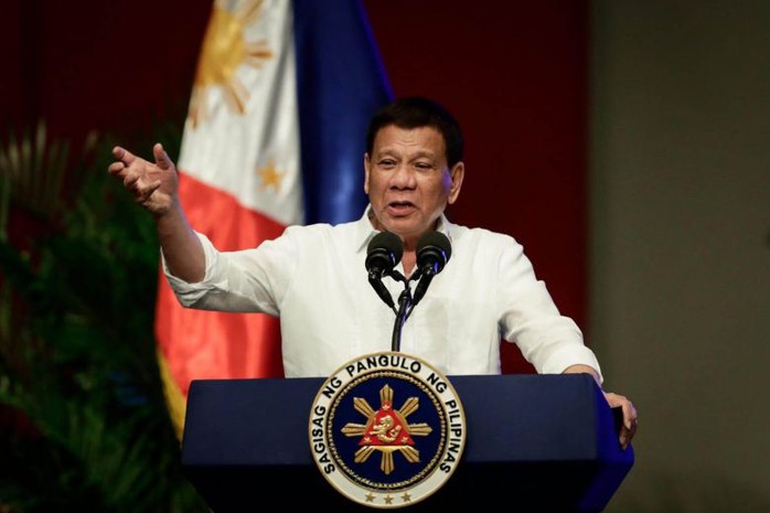 Ông Duterte sẽ tổ chức họp khẩn vụ tàu Trung Quốc đâm tàu Philippines - Ảnh 2.