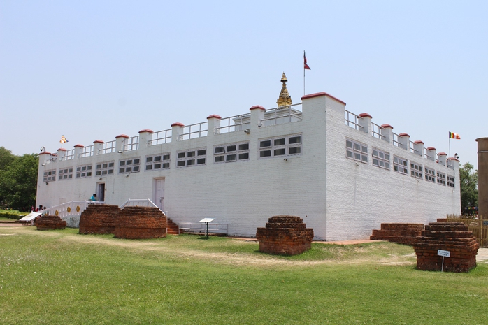 Đi chân đất ở Lumbini - Ảnh 1. Đi chân đất ở Lumbini - Ảnh 1.