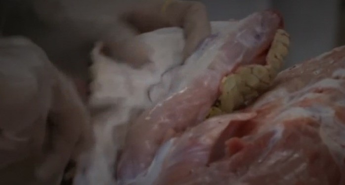 Vì sao thịt cá sấu “cháy hàng” ở Thái Lan? - Ảnh 11. Vì sao thịt cá sấu “cháy hàng” ở Thái Lan? - Ảnh 11.