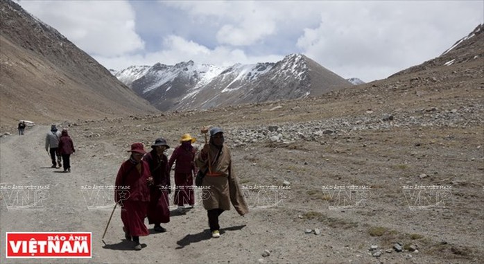Hành trình chiêm bái ngọn núi thiêng Kailash ở Tây Tạng - Ảnh 12. Hành trình chiêm bái ngọn núi thiêng Kailash ở Tây Tạng - Ảnh 12.