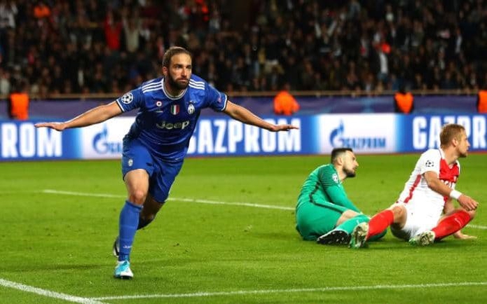 UEFA công bố 10 bàn thắng đẹp nhất Champions League - Ảnh 7.