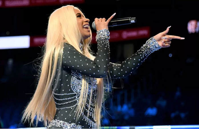 Cardi B soán ngôi Taylor Swift - Ảnh 1.