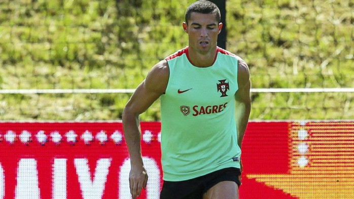 Ronaldo bác bỏ cáo buộc trốn thuế - Ảnh 1.