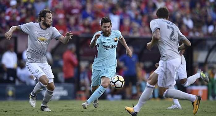 Barcelona - M.U 1-0: Mourinho chưa thể hóa giải Messi - Ảnh 1.