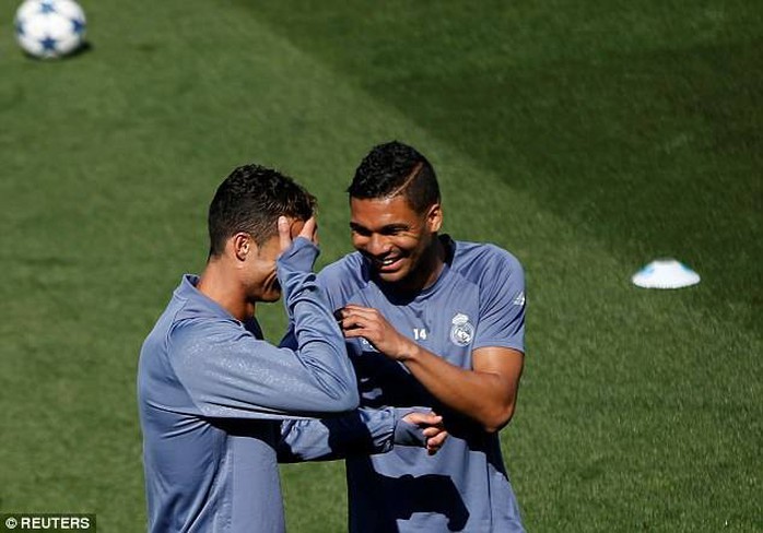 Ronaldo tươi cười trước trận tái đấu Bayern