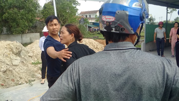 
Thượng úy Tuấn cùng mẹ mình đã có nhiều lời lẽ miệt thị cán bộ làm nhiệm vụ
