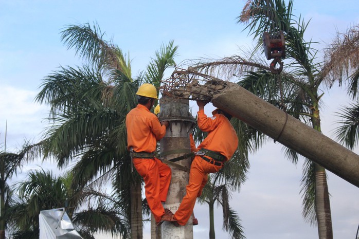 Bão số 12: Phú Yên đề nghị hỗ trợ 300 tấn gạo cứu đói khẩn cấp - Ảnh 3.