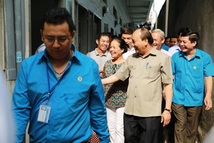 Hình ảnh xúc động của Thủ tướng với công nhân Đồng Nai - Ảnh 6.