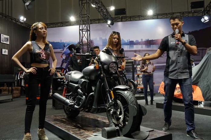 Mô tô cổ điển gây sốt tại Motor show 2017 - Ảnh 11. Mô tô cổ điển gây sốt tại Motor show 2017 - Ảnh 11.