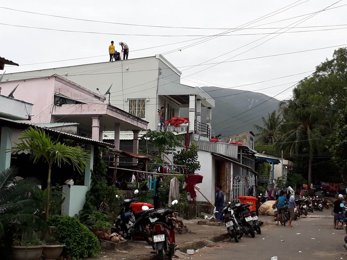Côn Đảo, Cần Giờ: Nghỉ học, ngừng chợ, di dân chống bão số 16 - Ảnh 7.
