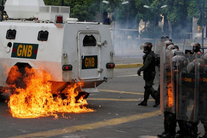 Venezuela: Bạo loạn ở nhà tù, 12 người thiệt mạng - Ảnh 2.