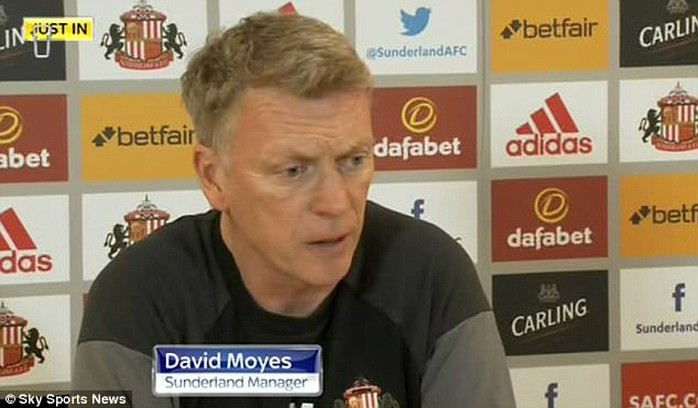 HLV Moyes lo lắng trong buổi họp báo trước trận gặp Leicester