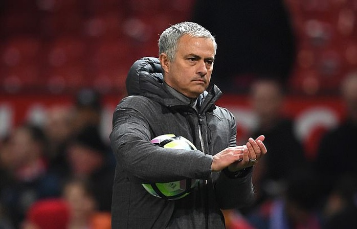 
HLV Mourinho đã bớt gay gắt hơn khi nói về trọng tài
