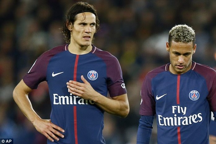 Cavani chê triệu bảng, không nhường Neymar đá phạt - Ảnh 2.