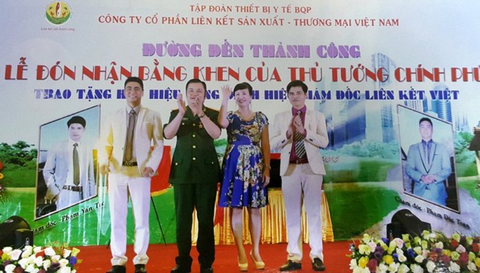 Công ty Liên Kết Việt chi tiền làm giả bằng khen của Thủ tướng rồi tự tặng mình. Ảnh: TRANG WEB LIÊN KẾT VIỆT