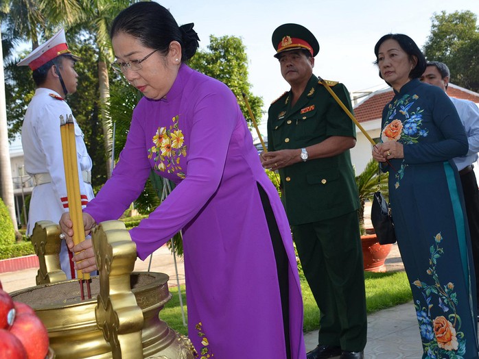 Họp mặt kỷ niệm 77 năm ngày Khởi nghĩa Nam Kỳ - Ảnh 1.