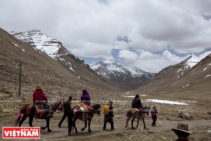 Hành trình chiêm bái ngọn núi thiêng Kailash ở Tây Tạng - Ảnh 9. Hành trình chiêm bái ngọn núi thiêng Kailash ở Tây Tạng - Ảnh 9.