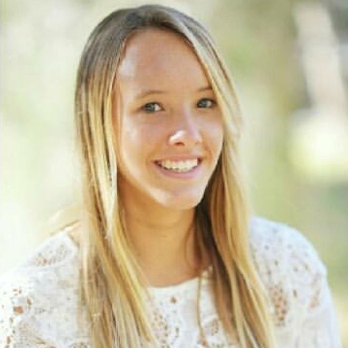 Laeticia Brouwer, 17 tuổi, bị cá mập tấn công khi đang lướt sóng. Ảnh: BBC