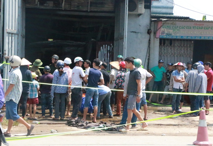 Cháy xưởng bánh kẹo ở Hà Nội, 8 người tử vong - Ảnh 6.