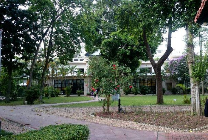 Khu vườn bí mật trong Đại sứ quán Pháp ở Hà Nội - Ảnh 13.