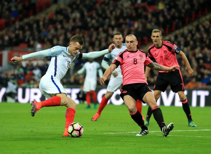 Nội chiến ở Hampden Park - Ảnh 1.