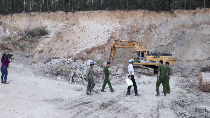 
Hiện trường vụ khai thác khoáng sản trái phép ở Phú Quốc.
